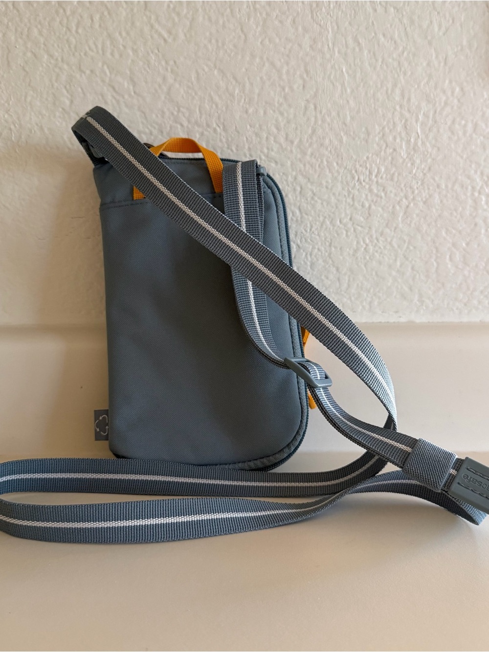 Pacsafe® GO Anti-Theft Tech Crossbody(Fresh Mint) - Picture 2 of 8